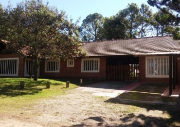 CASA EN VENTA EN PINAMAR